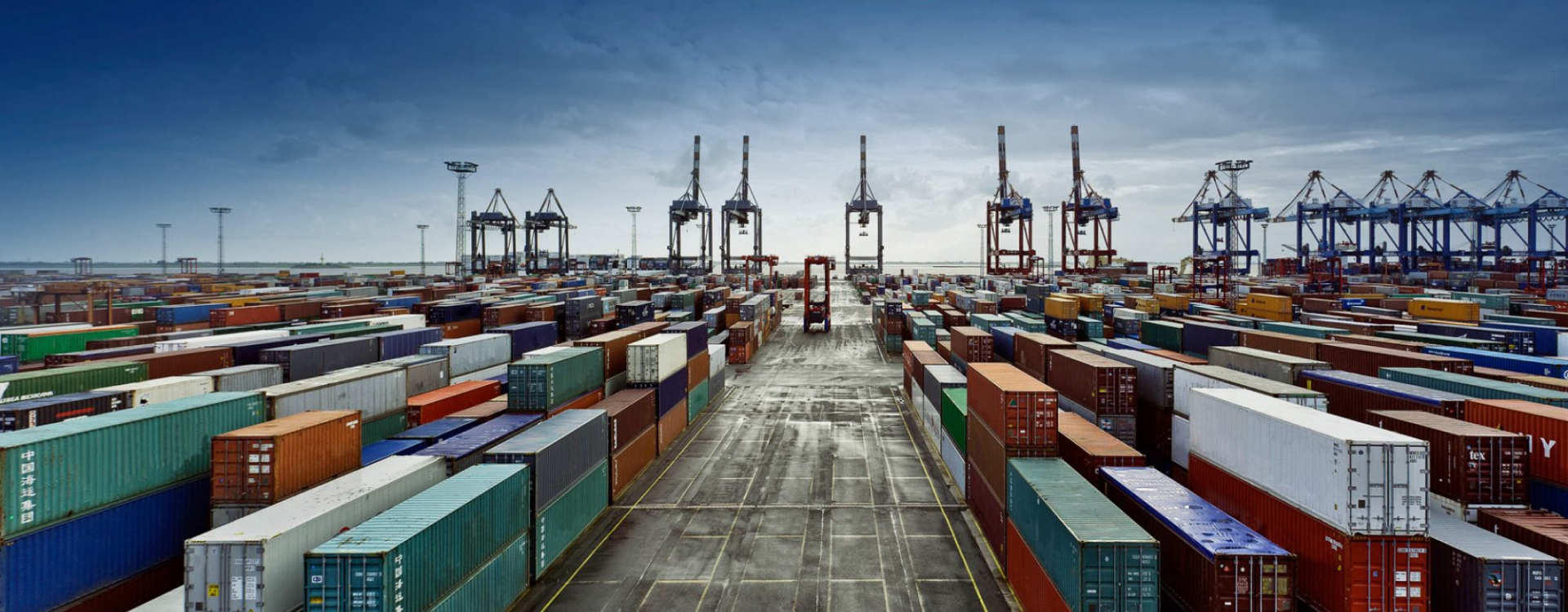 ÇIKIŞ NOKTAMIZ GÜVEN <br><b>HEDEFİMİZ MEMNUNİYET</b>